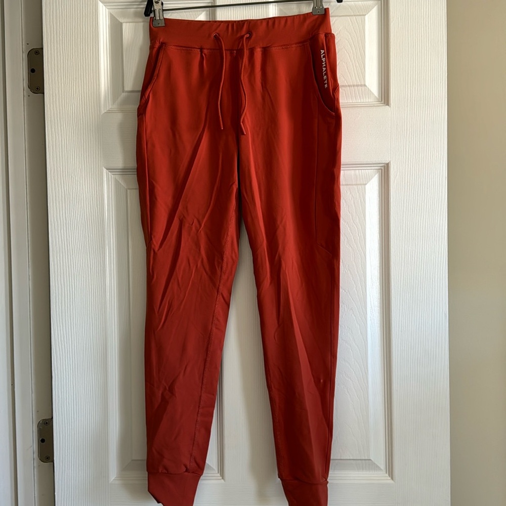 Alphalete joggers
